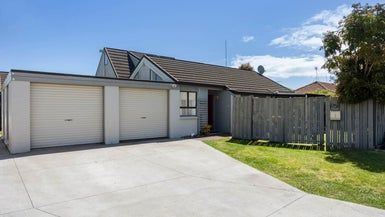  at 2/56 Vivian Wilson Drive, Eastern Beach, Auckland
