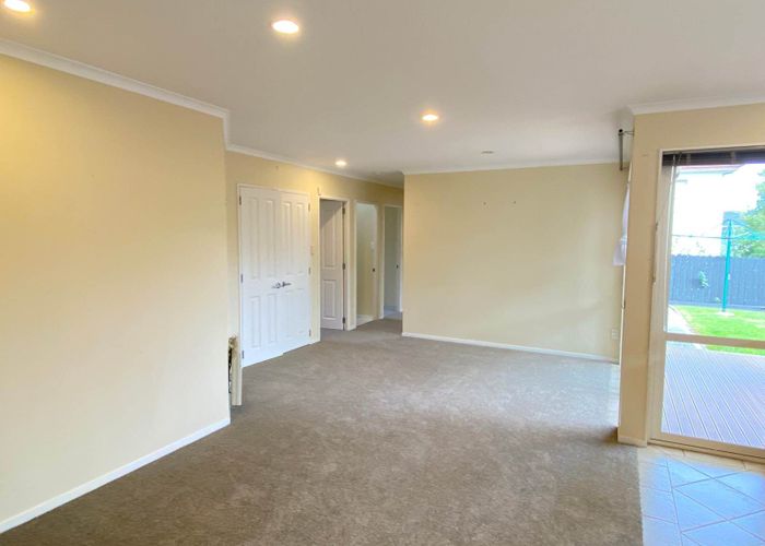  at 5 Middlefield Drive, East Tamaki Heights, Manukau City, Auckland