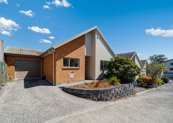  at 124/172 Mcleod Road, Te Atatu South, Auckland