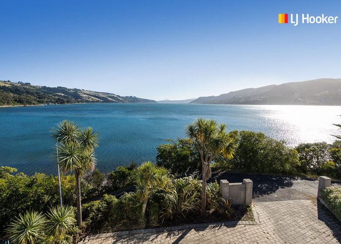  at 4 Bewley Avenue, Macandrew Bay, Dunedin