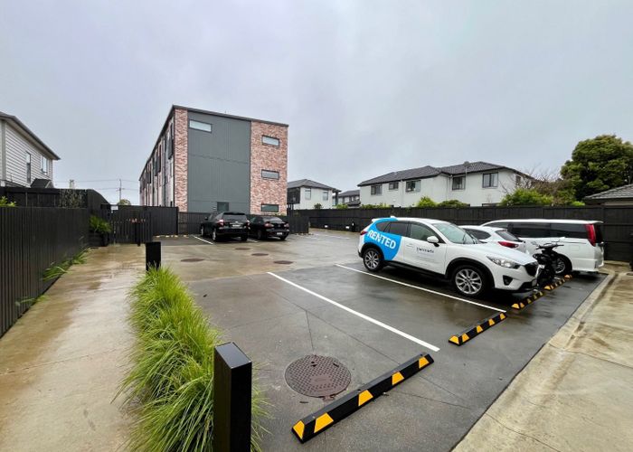 at 2/492C Richardson Road , Mount Roskill, Auckland City, Auckland