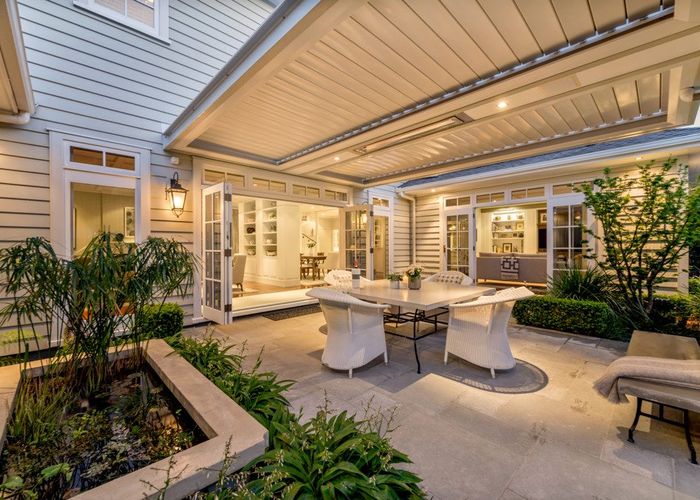 at 18 Compass Point Way, Half Moon Bay, Auckland