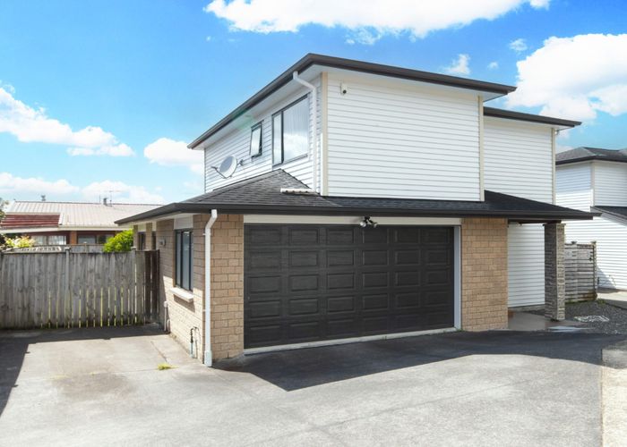 at 17B Nui Mana Place, Te Atatu South, Auckland