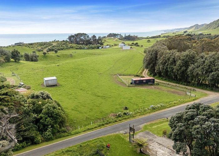  at 14 Pilot Road, Tongaporutu, New Plymouth, Taranaki