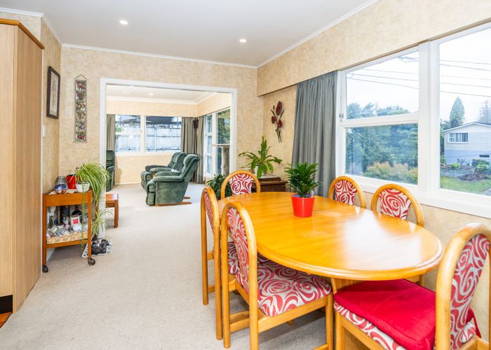  at 5 Jennifer Place, Chartwell, Hamilton