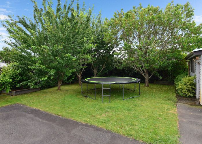  at 264 Sandwich Road, St Andrews, Hamilton