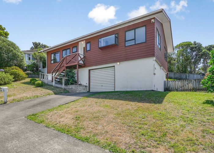  at 74 Pikarere Street, Titahi Bay, Porirua