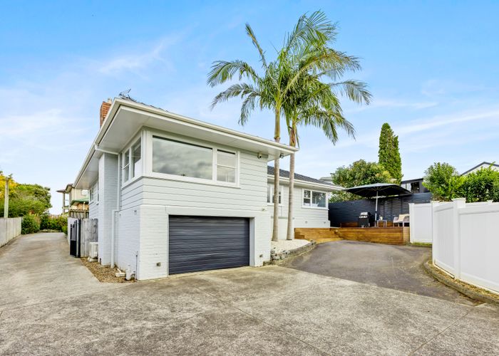  at 118 Union Road, Howick, Auckland