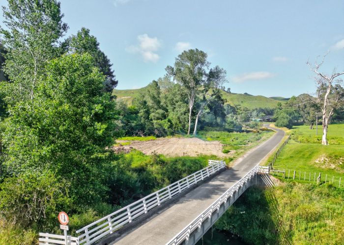  at Old Parapara Road, Upokongaro, Whanganui, Manawatu / Whanganui