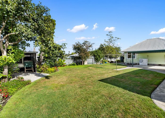  at 6 Panapa Road, Waipatu