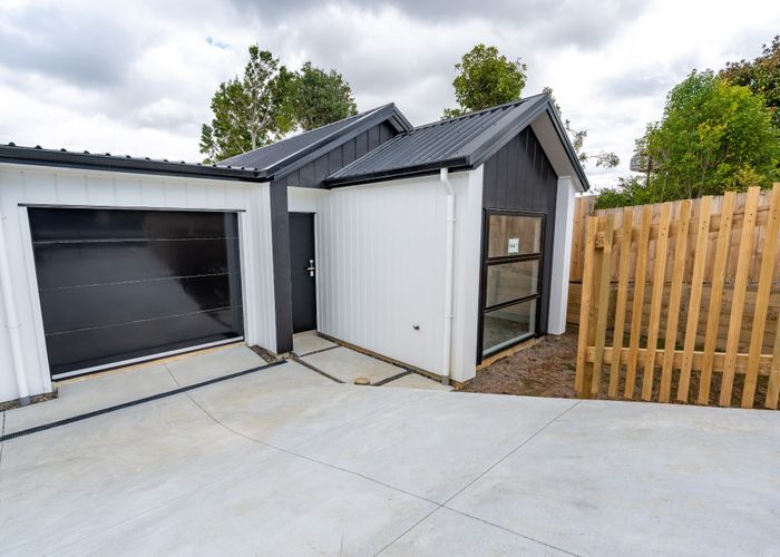  at 2/18 Church Road, Pukete, Hamilton, Waikato