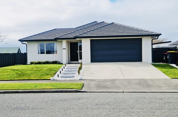  at 24 Farnborough Street, Aranui, Christchurch