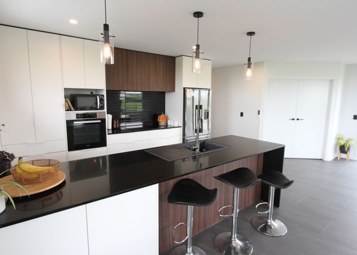  at 124 Johns Road, Tariki, Stratford