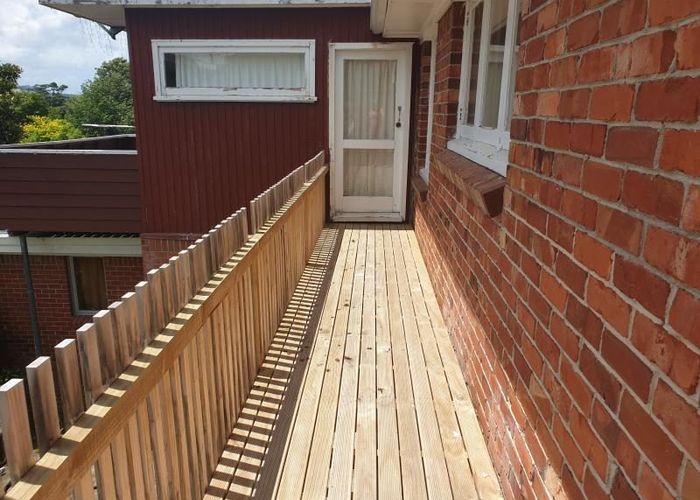 at 18 Heath Avenue, Northcote, North Shore City, Auckland