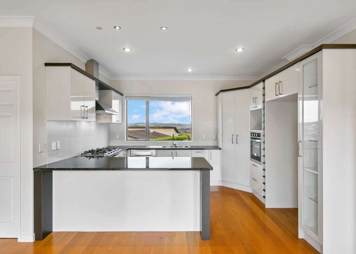  at 36 Leburn crs Mission Heights, Flat Bush, Manukau City, Auckland