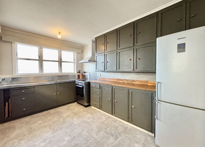  at 171 The Esplanade, Petone, Lower Hutt, Wellington