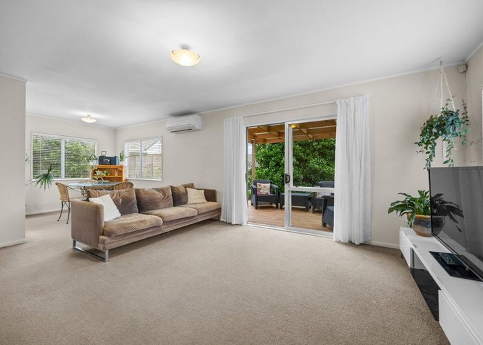  at 15/24 Eastglen Road, Glen Eden, Waitakere City, Auckland