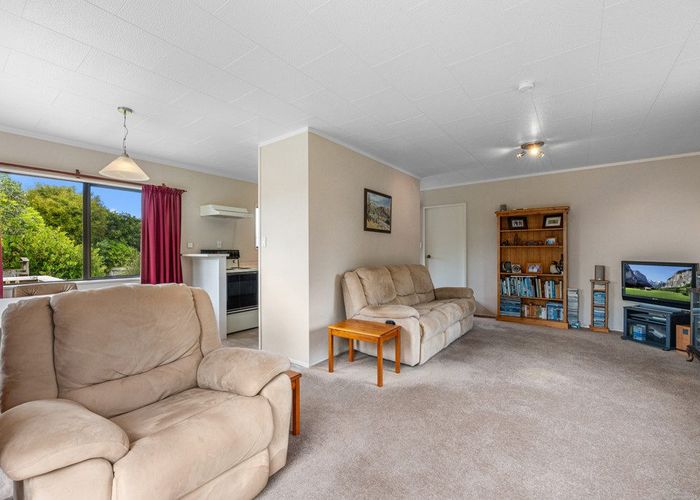  at 186 Windermere Drive, Poike, Tauranga