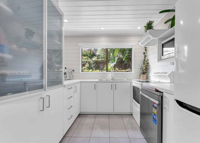 at 2/7 Mccall Place, Ōpaheke, Papakura