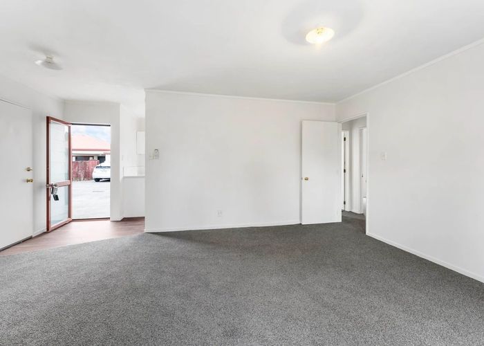  at 7/6 Taka Street, Takanini, Papakura, Auckland