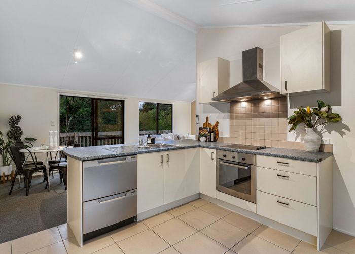  at 85 Fairclough Road, Beach Haven, Auckland