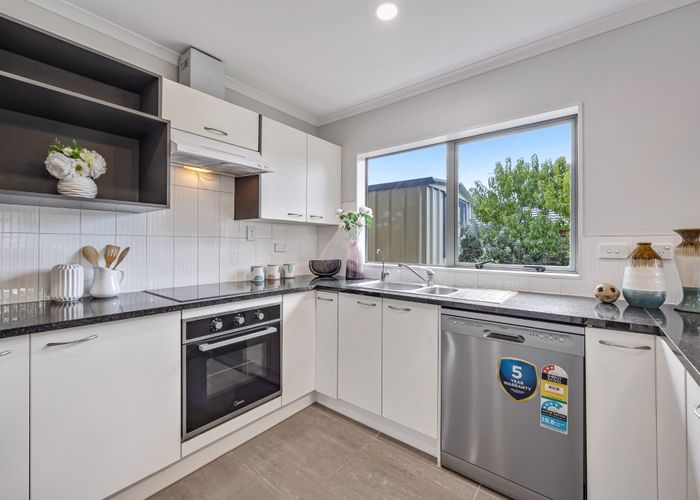  at 12 Watersfield Place, Flat Bush, Auckland
