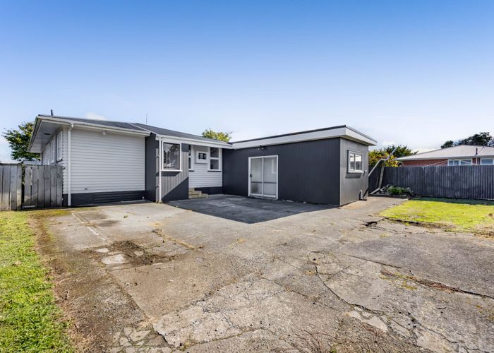  at 41 Camberwell Road, Hawera