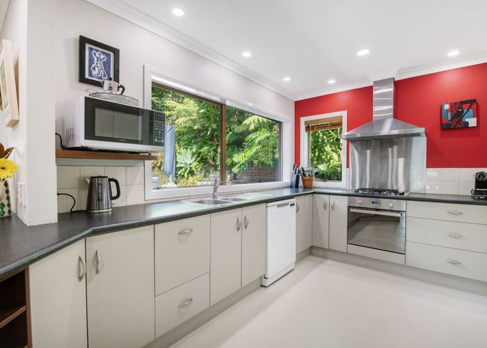  at 6 Portobello Place, Torbay, North Shore City, Auckland
