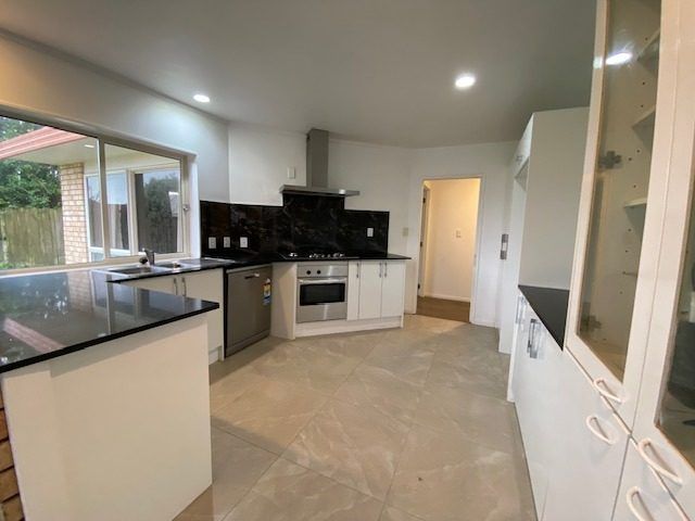  at 14 Caldbeck Rise, Botany Downs, Manukau City, Auckland