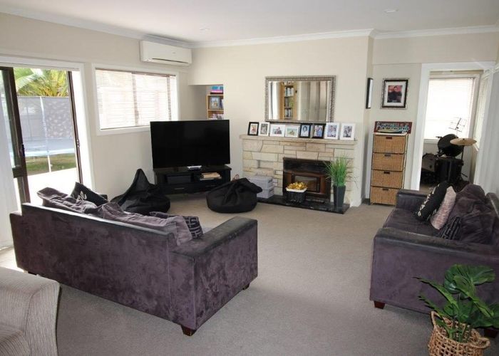  at 30 Grove Road, Papakura, Papakura