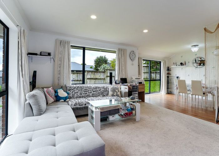  at 115C Woodglen Road, Glen Eden, Auckland