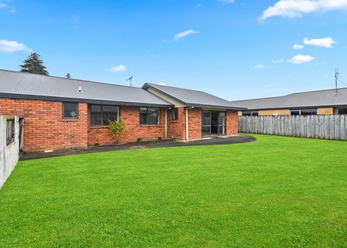  at 175 Old Farm Road, Hamilton East, Hamilton