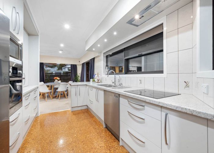  at 37 Parkhill Road, Mellons Bay, Manukau City, Auckland