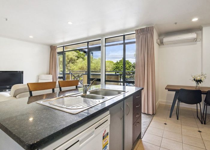  at 1B/9 Bute Road, Browns Bay, North Shore City, Auckland