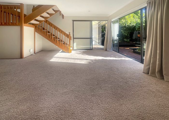  at 2/136 Karori Road, Karori, Wellington