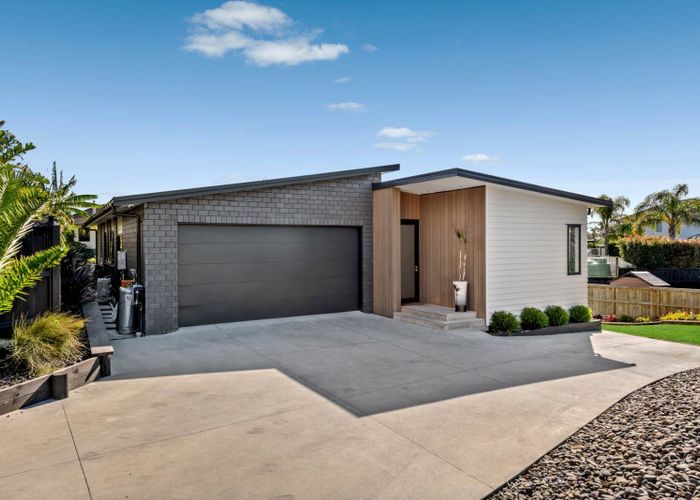  at 5A Waterford Way, Beachlands, Manukau City, Auckland
