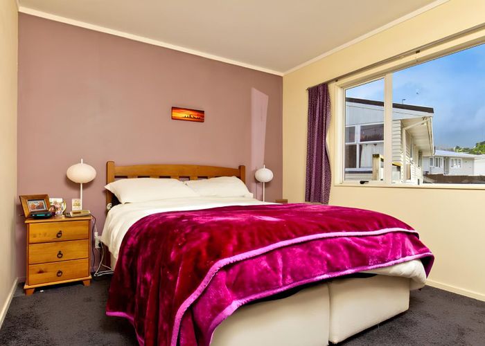  at 13A Becroft Drive, Forrest Hill, Auckland