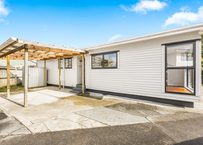  at 123 Riverpark Crescent, Henderson, Waitakere City, Auckland