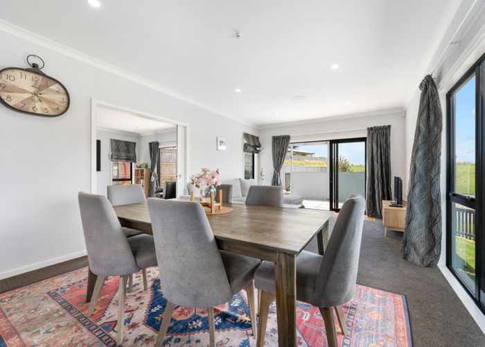  at 1 Vaucluse Heights, Fitzherbert, Palmerston North
