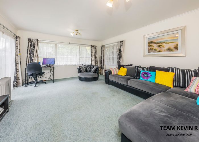  at 2 Redcrest Avenue, Red Hill, Papakura