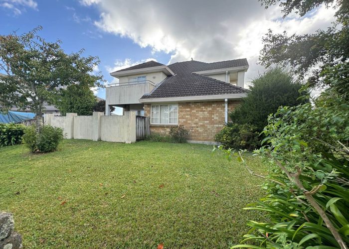  at 2 Shannon Place, Northpark, Auckland