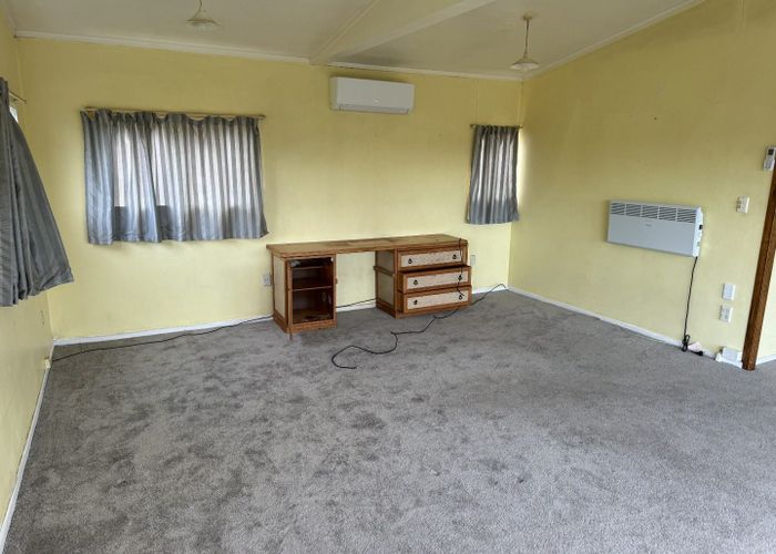  at 31B Fairclough Road, Beach Haven, North Shore City, Auckland