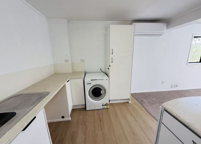  at 9A Danbury Drive, Torbay, North Shore City, Auckland