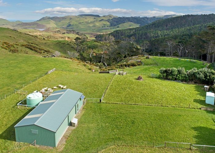  at 1241 Awhitu Road, Pollok