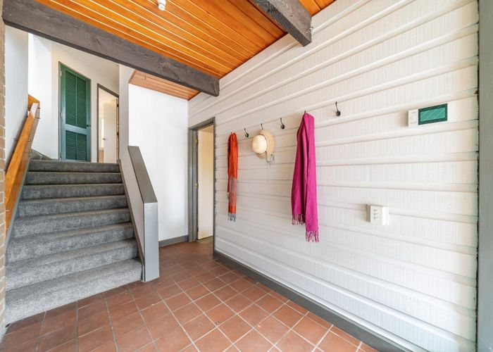  at 6 The Track, Plimmerton, Porirua, Wellington