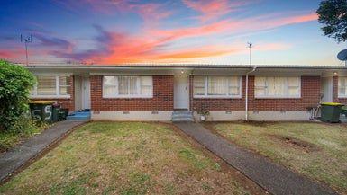  at 4/11 Oakland Avenue, Papatoetoe, Auckland
