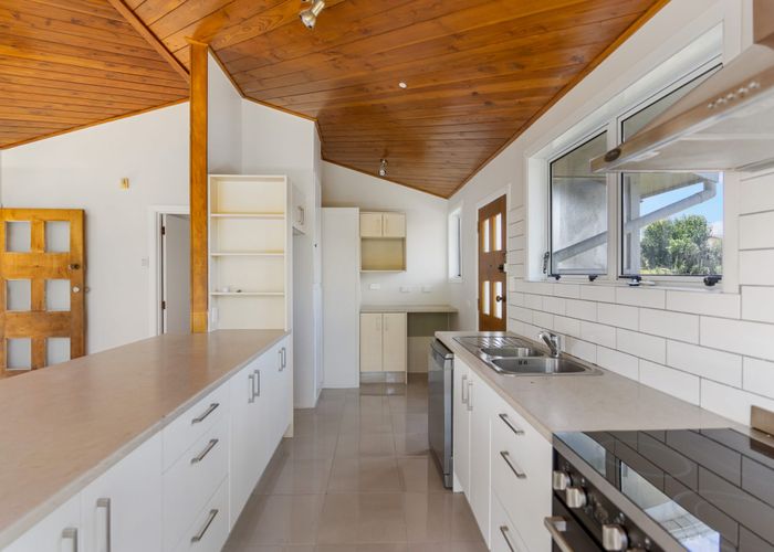  at 3 Jane Cowie Avenue, Otahuhu, Auckland