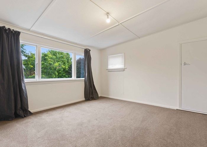  at 7 Hanrahan Street, Upper Riccarton, Christchurch