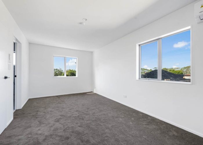  at 17D Martin Place, Kelston, Waitakere City, Auckland