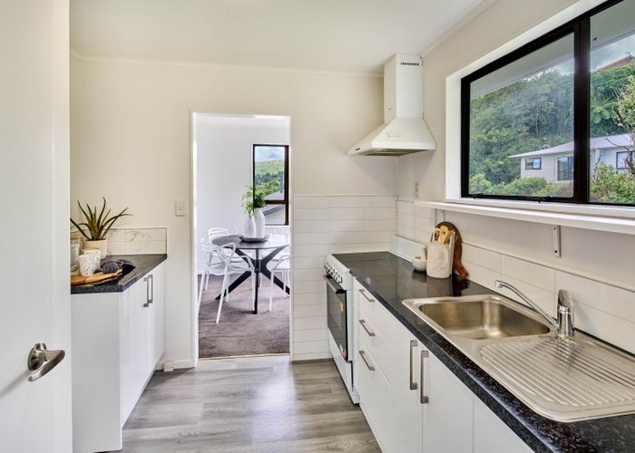  at 27 Invercargill Drive, Kelson, Lower Hutt, Wellington